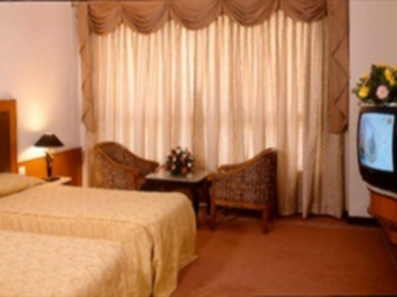 होटल Ashraya International Bangalore